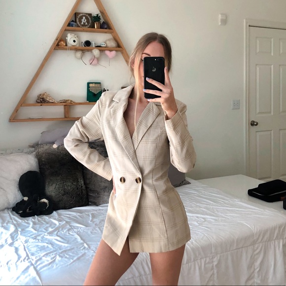 PrettyLittleThing Jackets & Blazers - Nude Plaid Blazer